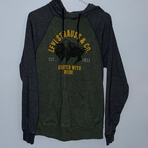 Levi Hoodie
